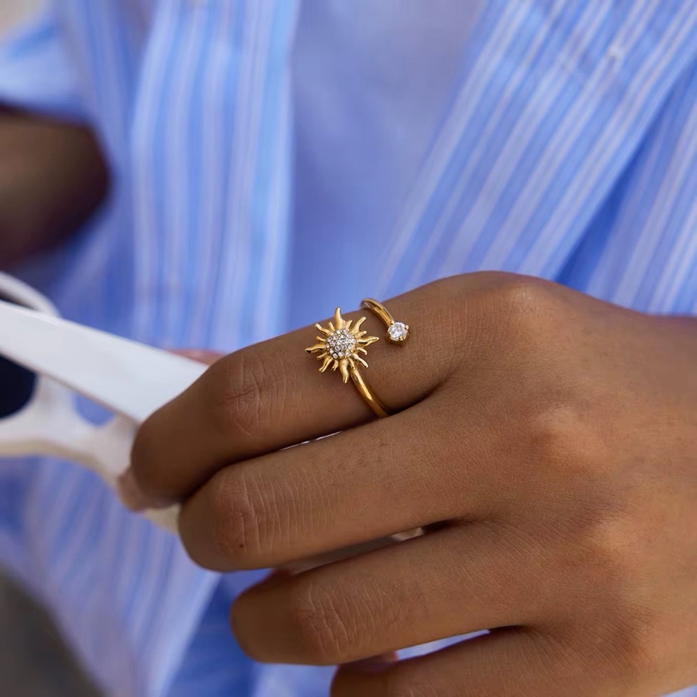 18K Gold Plated Adjustable Sun Ring - Picture 3 of 9